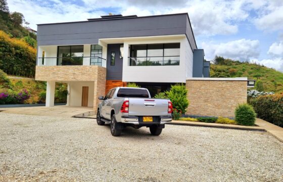 CASA CAMPESTRE EN VENTA EL RETIRO ANTIOQUIA