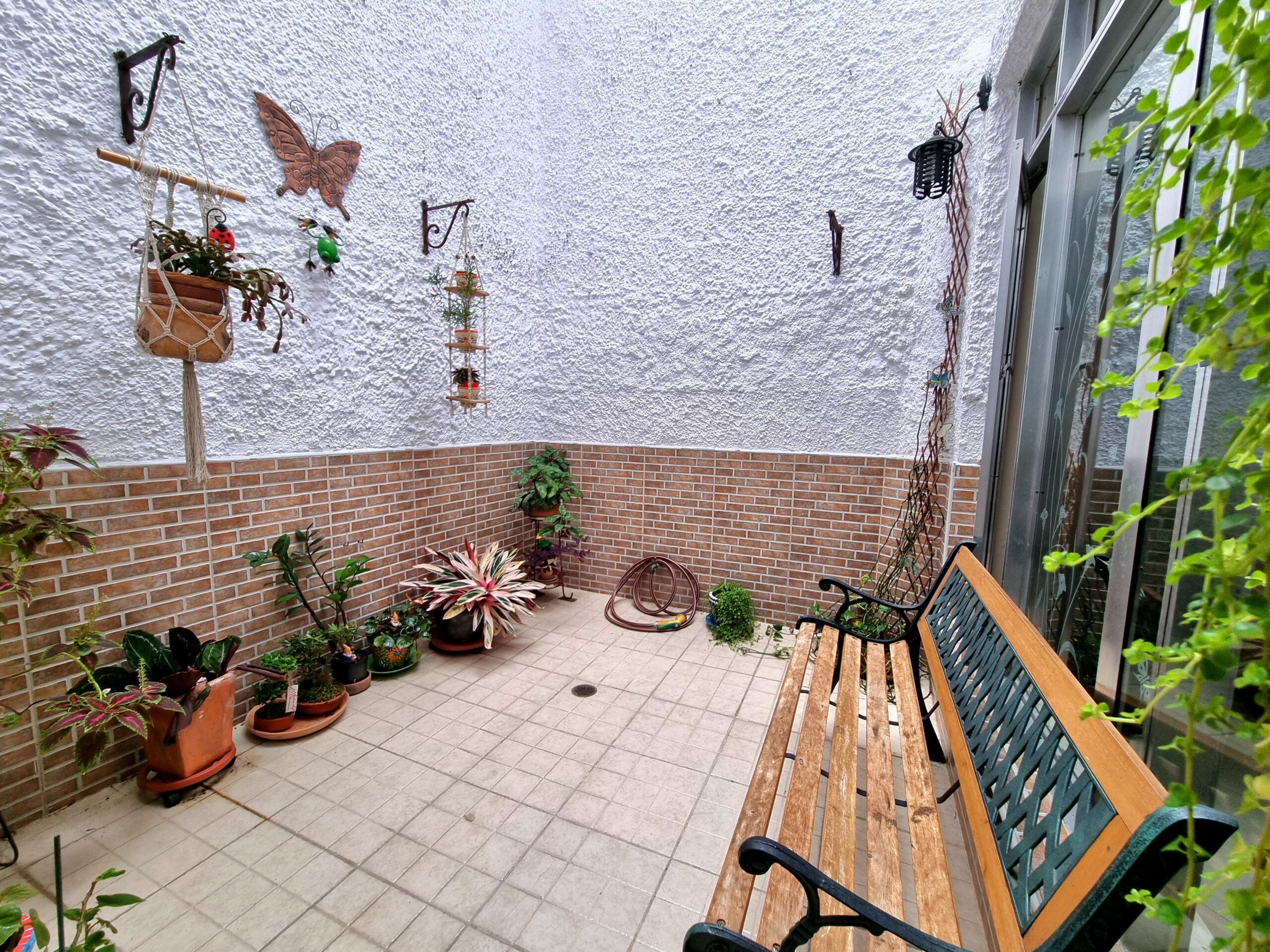 CASA 2 NIVELES EN VENTA MEDELLÍN LAURELES SECTOR LA CASTELLANA.